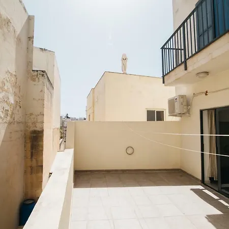 Comfortable In The Centre Διαμέρισμα Msida